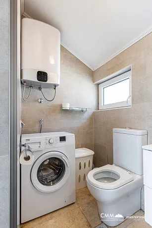 Uteha'da havuzlu lüks villa