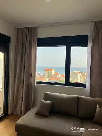 Becici'de 2 yatak odalı daire