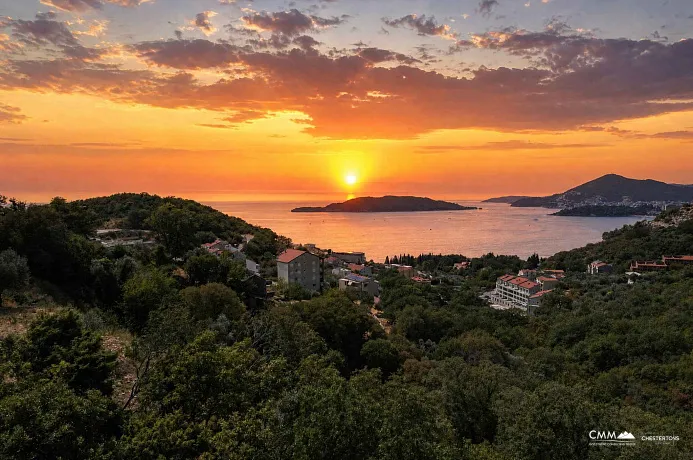 KAMENOVO VE SVETI STEFAN YAKININDA EŞSİZ BİR YATIRIM FIRSATI