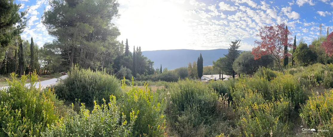 Mojdež, Herceg Novi'de doğa ile çevrili muhteşem arsa