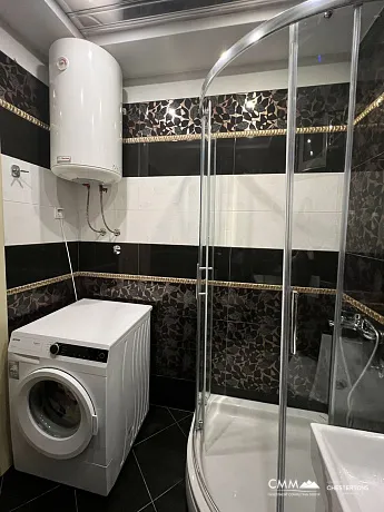 Budva Merkezinde Lüks Daire – 90 m², Garaj Dahil