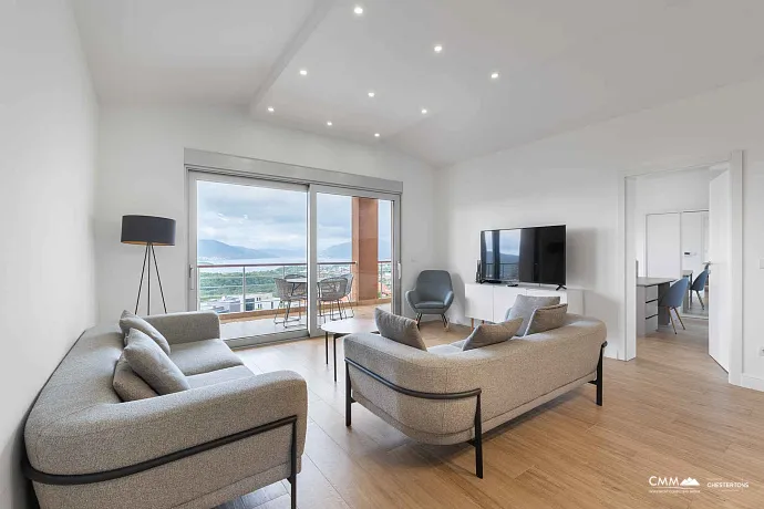 Muhteşem deniz manzaralı lüks penthouse