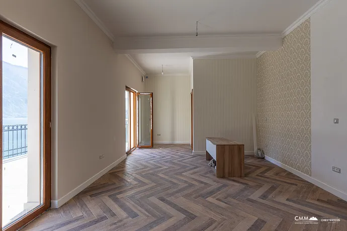 Lüks bir üç katlı villa — Kotor