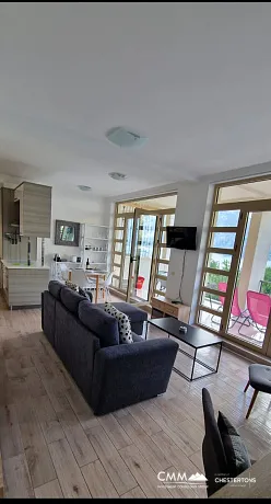 Rafailovići'de Geniş 2 Yatak Odalı Daire