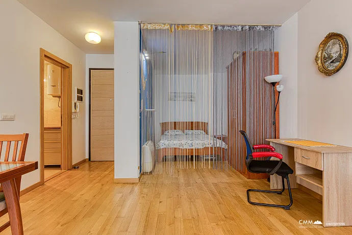 Modern, Konforlu ve Tam Donanımlı Bir Yatak Odalı Daire Plaja Yakın