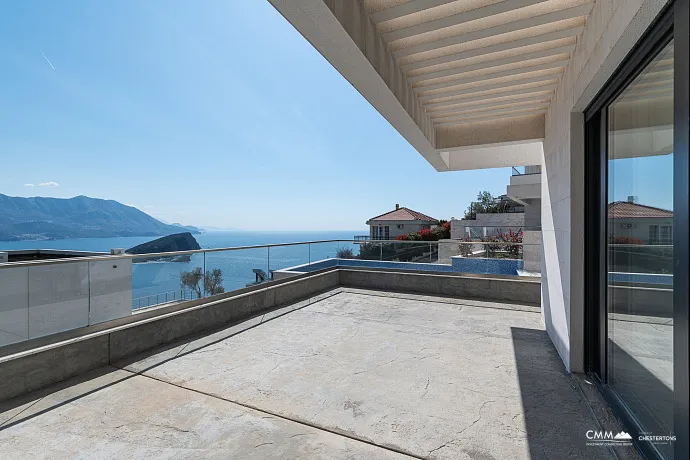 Panoramik Deniz Manzaralı ve Yeni İnşa Edilmiş Lüks Villa – Budva