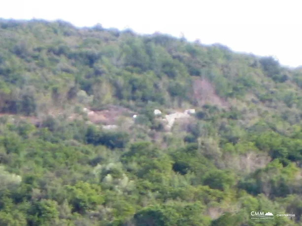 Kotor'da deniz manzaralı arsa