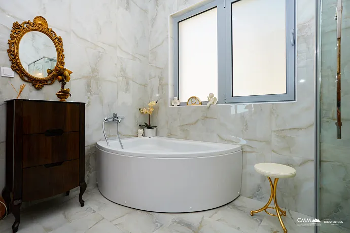 Kumbor’da 335 m² toplam alana sahip geniş bir ev