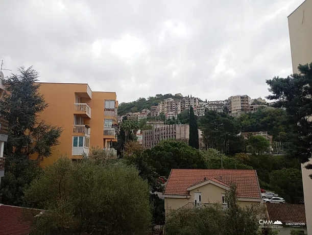 Herceg Novi'de Bir Odalı Daire