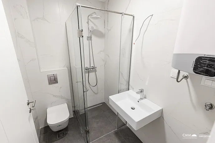 Doğa manzaralı modern stüdyo daire