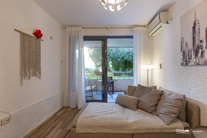Elegant two-bedroom apartment in Pržno – 57 m²