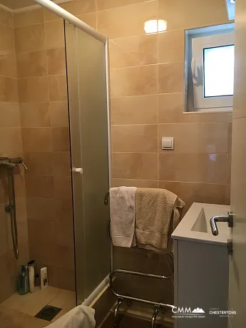 Petrovac'ta Akdeniz Manzaralı Dubleks Daire, 104 m²