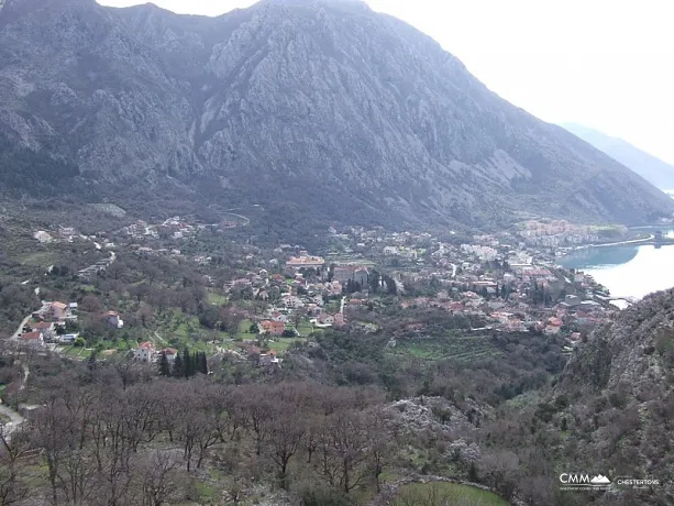 Kotor Rivierası'ndaki arsa