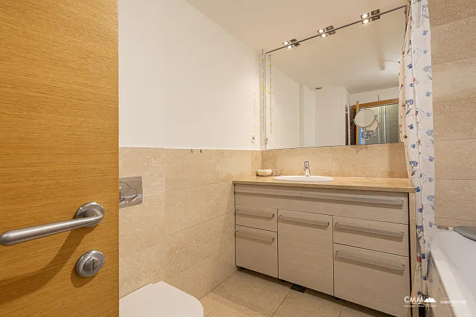 Modern, Konforlu ve Tam Donanımlı Bir Yatak Odalı Daire Plaja Yakın