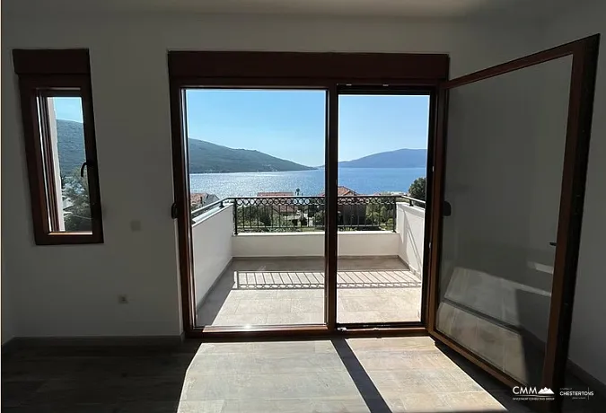 Yeni Kompleks İçinde Modern Tek Yatak Odalı Daireler