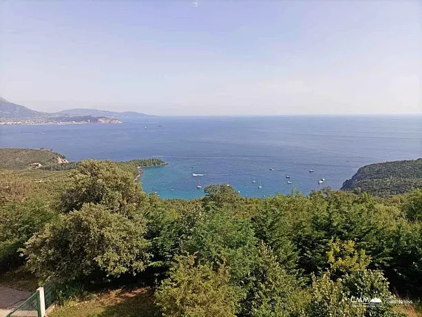 Zagrađe, Sutomore'de üç daireli ev — 450 m²