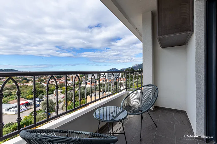 Işık Alan İki Yatak Odalı Daire Bar’da