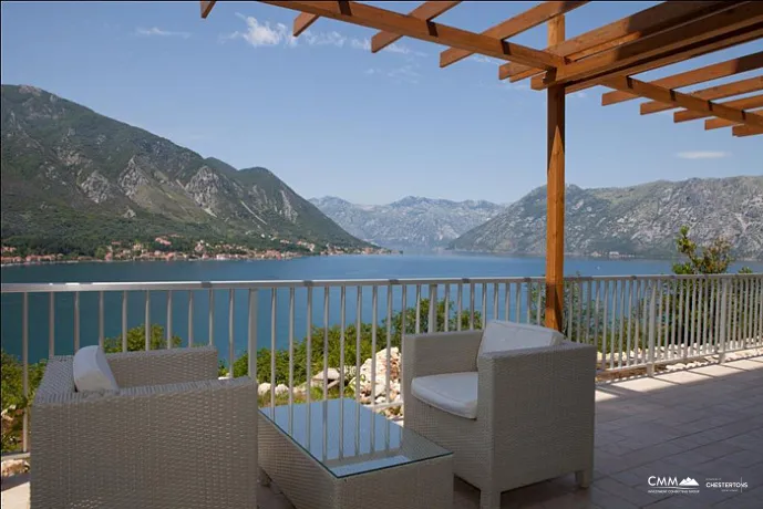 Kotor'da küçük apartman