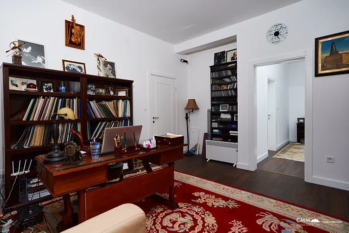 Kumbor’da 335 m² toplam alana sahip geniş bir ev