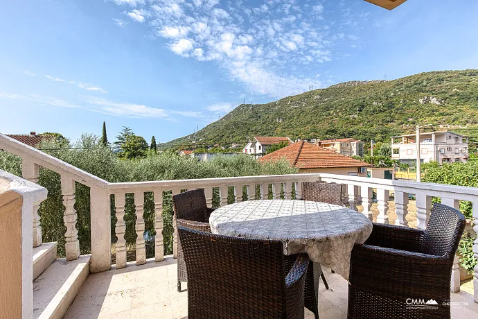 Budva’ya Yakın Turizm ve Gastronomi Kompleksi – Lastva Grbaljska