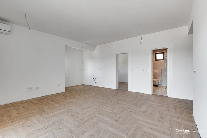 Tivat'ta yeni bir komplekste daireler