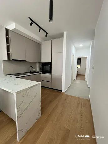 Becici'de 2 yatak odalı daire