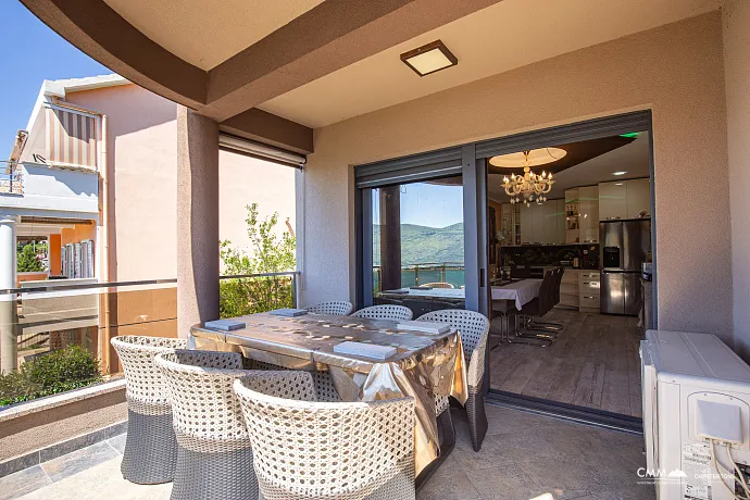 Herceg Novi'nin merkezinde mükemmel villa