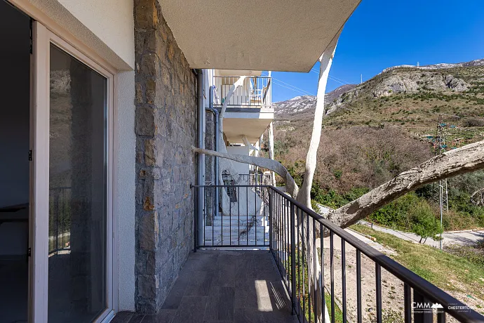 47 m² Daire, Sveti Stefan'a Harika Manzara