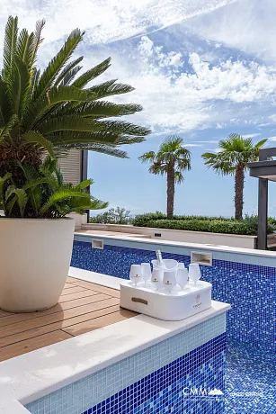 Sveti Stefan’a yakın, Blizikuće’de lüks villa