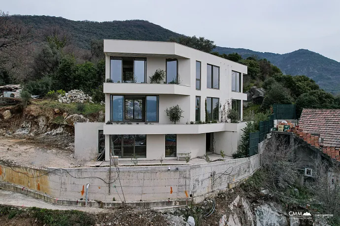 Porto Montenegro Manzaralı Lüks Villa