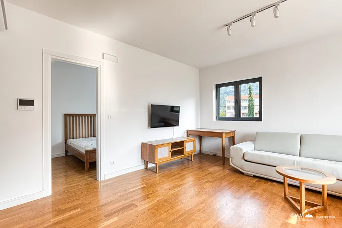 Deniz Manzaralı 52m Modern Daire – Bečići