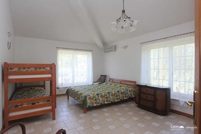 Deniz manzaralı lüks villa