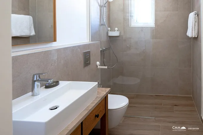 LUŠTICA’DA CAZİP DAİRE – MÜKEMMEL BİR YATIRIM FIRSATI