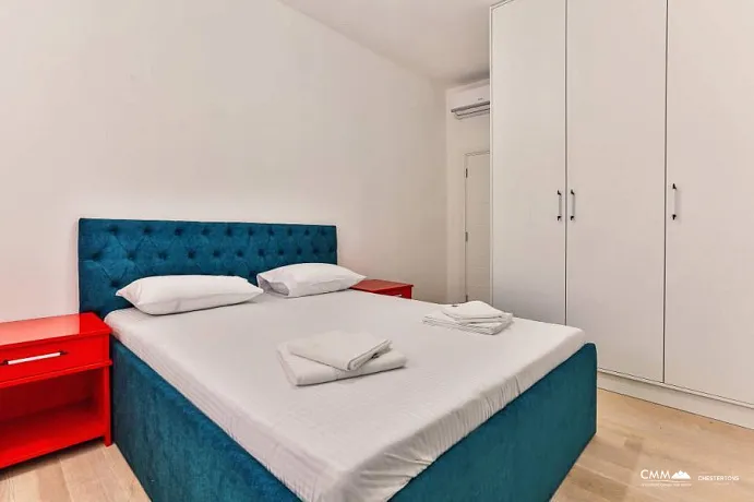 Bečići'de üç odalı daire, 86m²