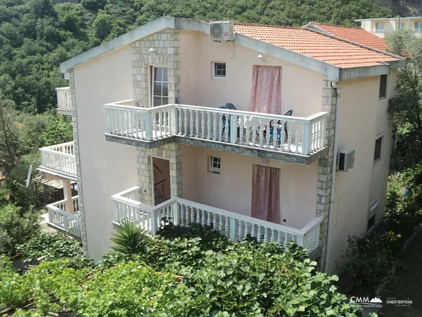 Becici şehrinde mini otel