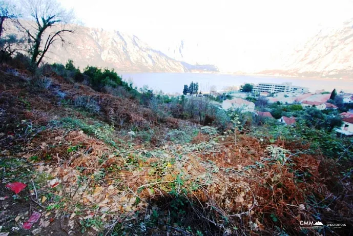 Kotor Rivierası'ndaki arsa