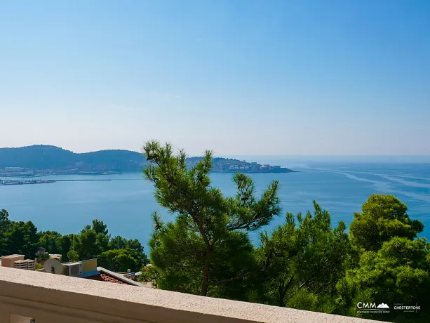 Bar, Green Belt'te panoramik deniz manzaralı lüks villa