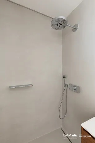 Budva'da harika manzaralı üç odalı daire