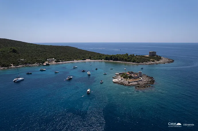 Luxury Seafront Villa Lustica 