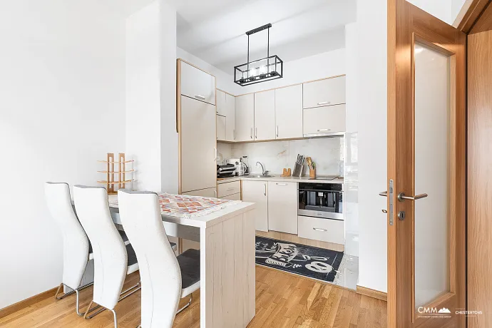 Karadağ’ın Bar şehrinin tam merkezinde bulunan 47 m²’lik konforlu bir daire