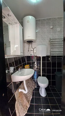 Kotor Körfezi manzaralı ev