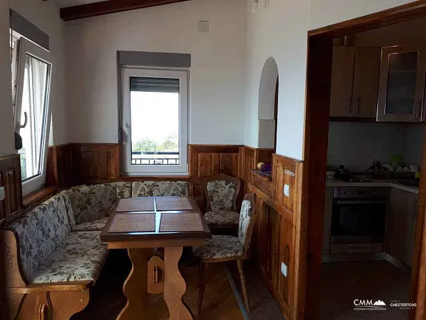 Zagrađe, Sutomore'de üç daireli ev — 450 m²