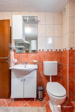 Bečići’de 2 yatak odalı daire