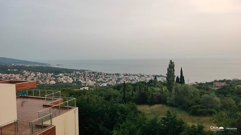 Dobre Vode'da güneşli villa