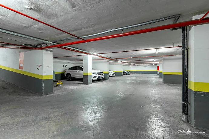 Bečići’de lüks şekilde döşenmiş daire satışa sunulmuştur. Bu fırsat gerçekten kaçırılmamalıdır.