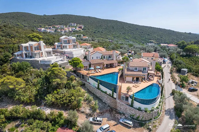 Deniz Kenarında Lüks Villa