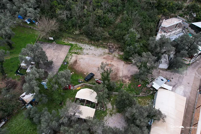 Karadağ kıyısının en güzel ve en çok tercih edilen bölgelerinden biri olan Žanjice’de satılık arsa