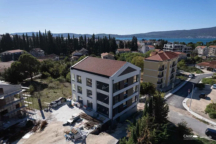 Donja Lastva'da apartman kompleksi
