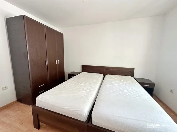 Zagradje'de deniz manzaralı üç katlı ev