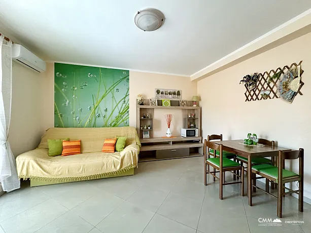 Lustica Bay yakınında havuz ve spa bulunan mini otel
